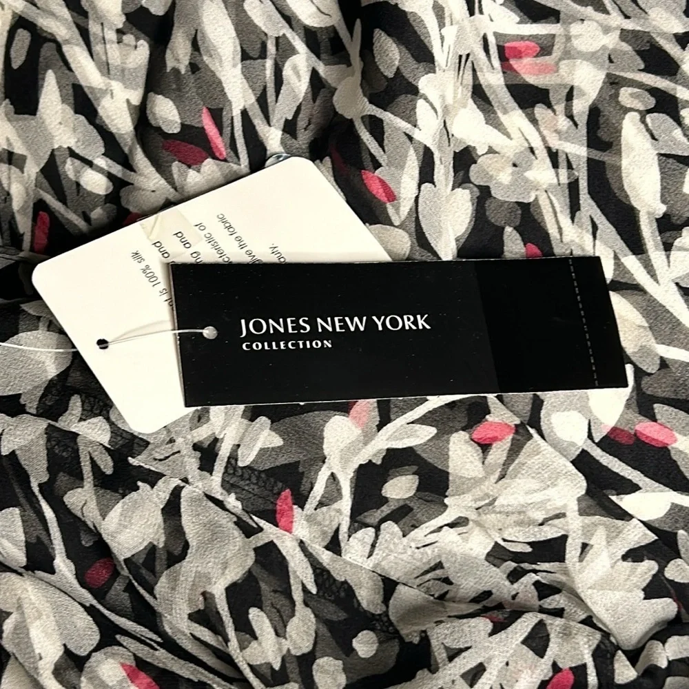 Jones’s New York Skirt
